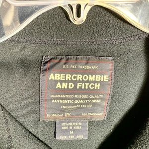 Abercrombie land Fitch light fleece with full zipped front.